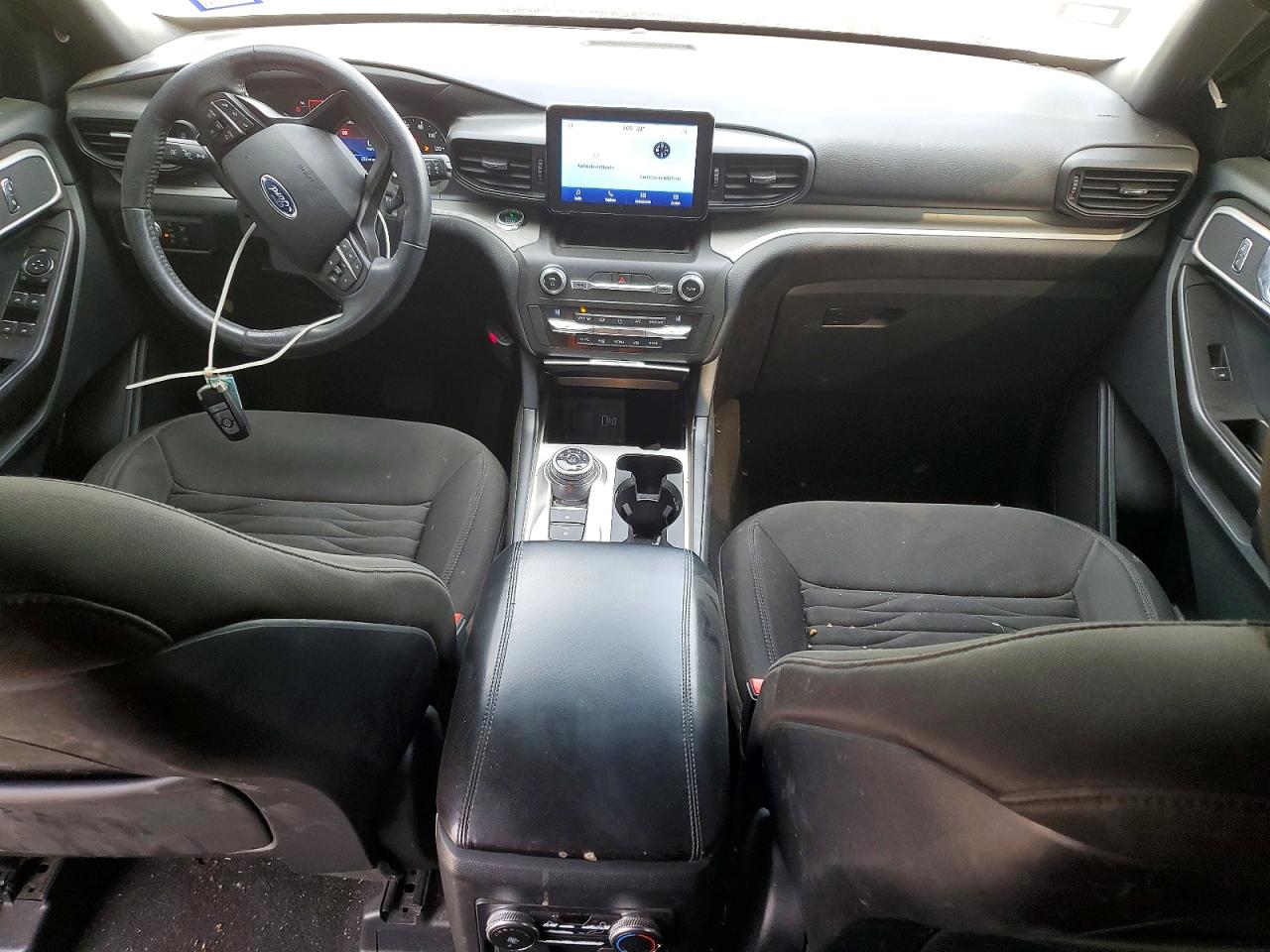 2020 FORD EXPLORER XLT photo 8
