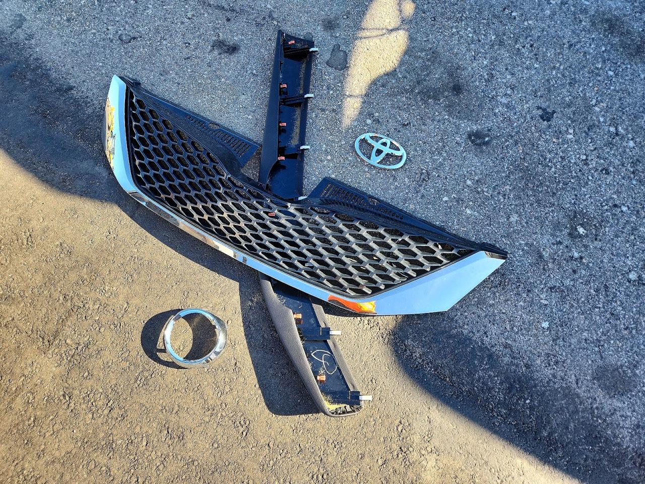 2015 TOYOTA SIENNA SE 8-PASSENGER photo 13