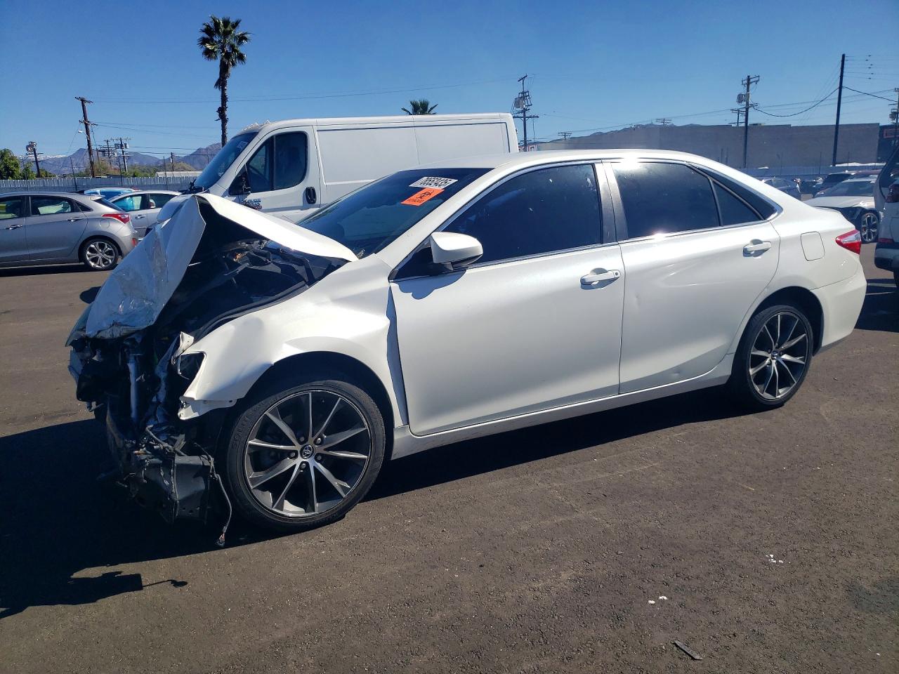 2015 TOYOTA CAMRY