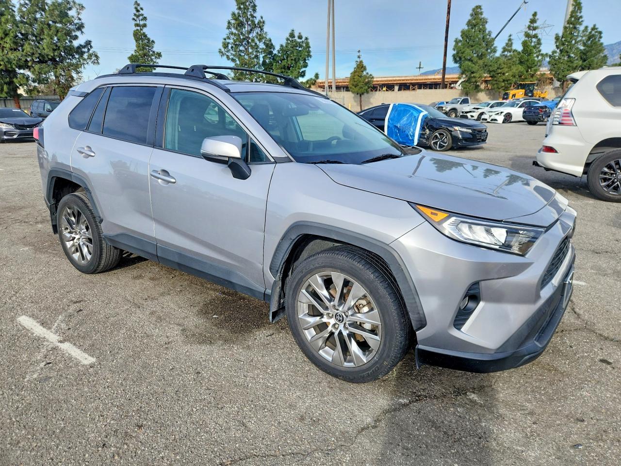 2021 TOYOTA RAV4 XLE PREMIUM photo 10
