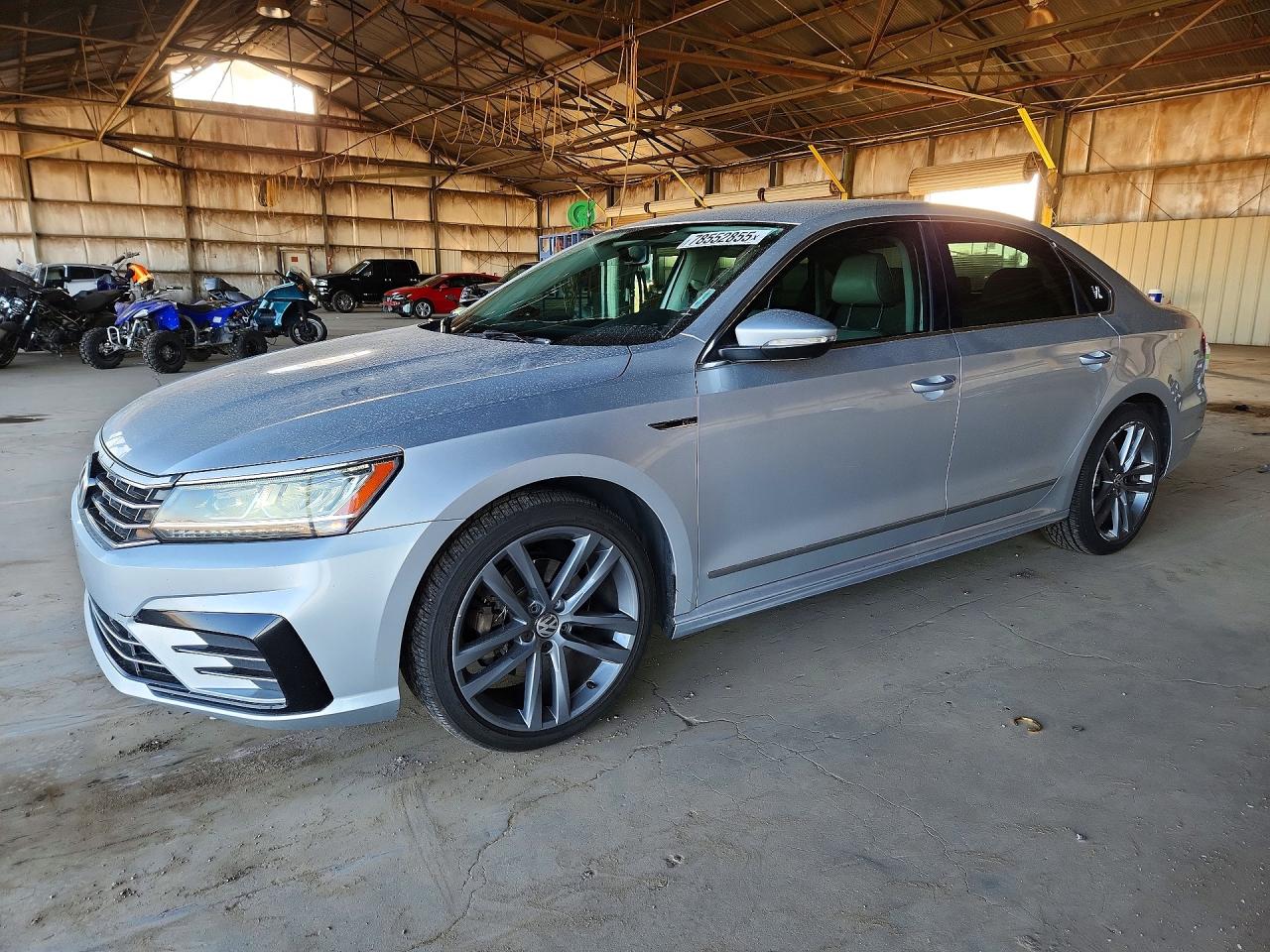 2017 VOLKSWAGEN PASSAT