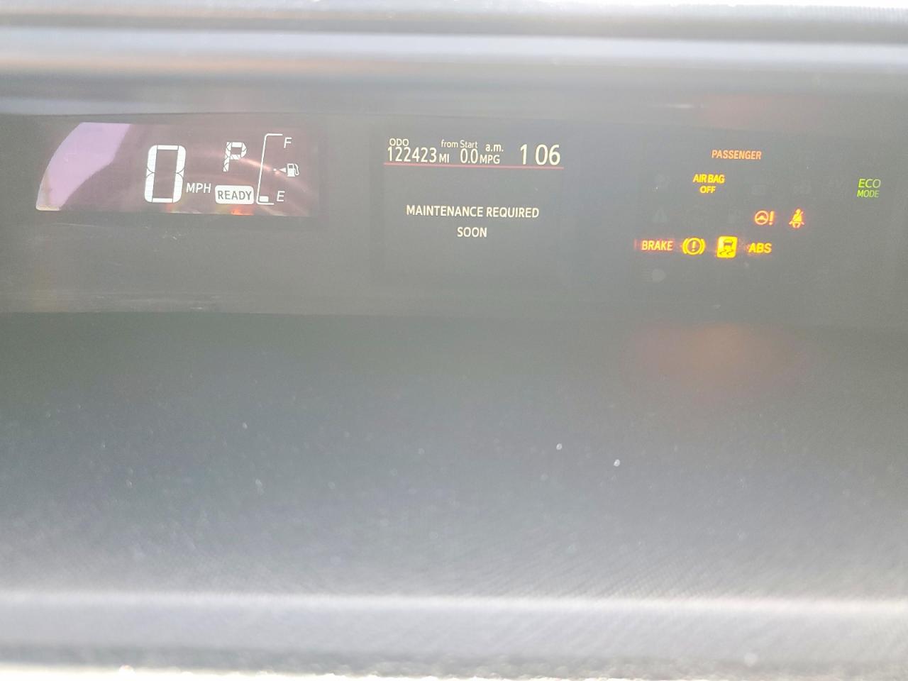 2015 TOYOTA PRIUS C FOUR photo 25