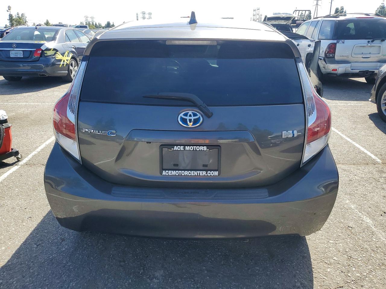 2015 TOYOTA PRIUS C FOUR photo 16