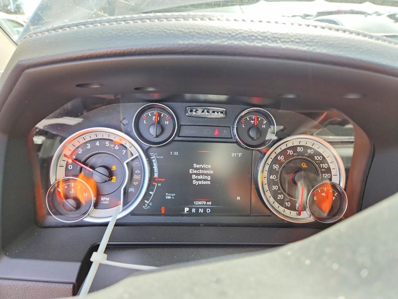 2018 RAM 1500 SPORT photo 25