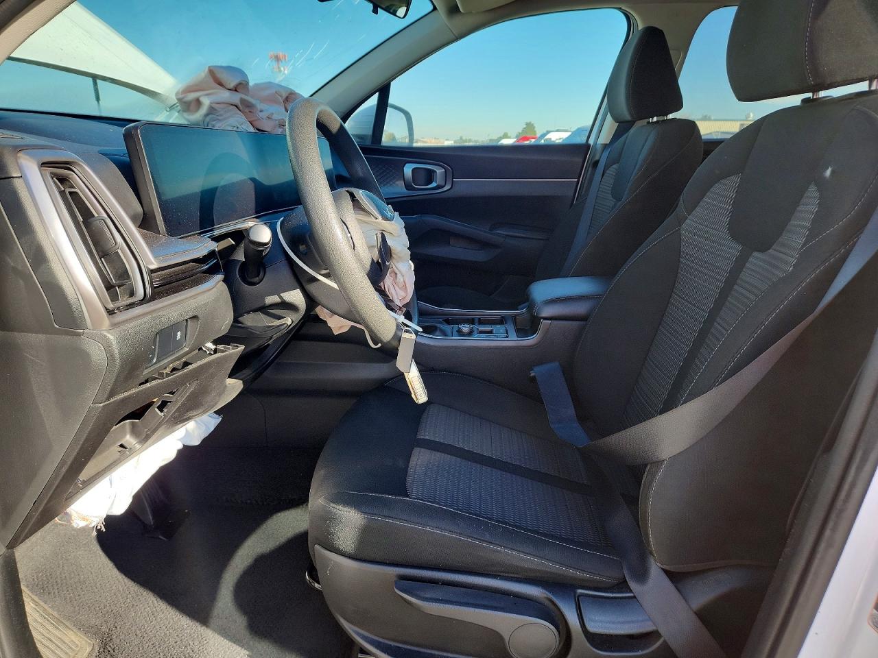 2024 KIA SORENTO LX photo 13