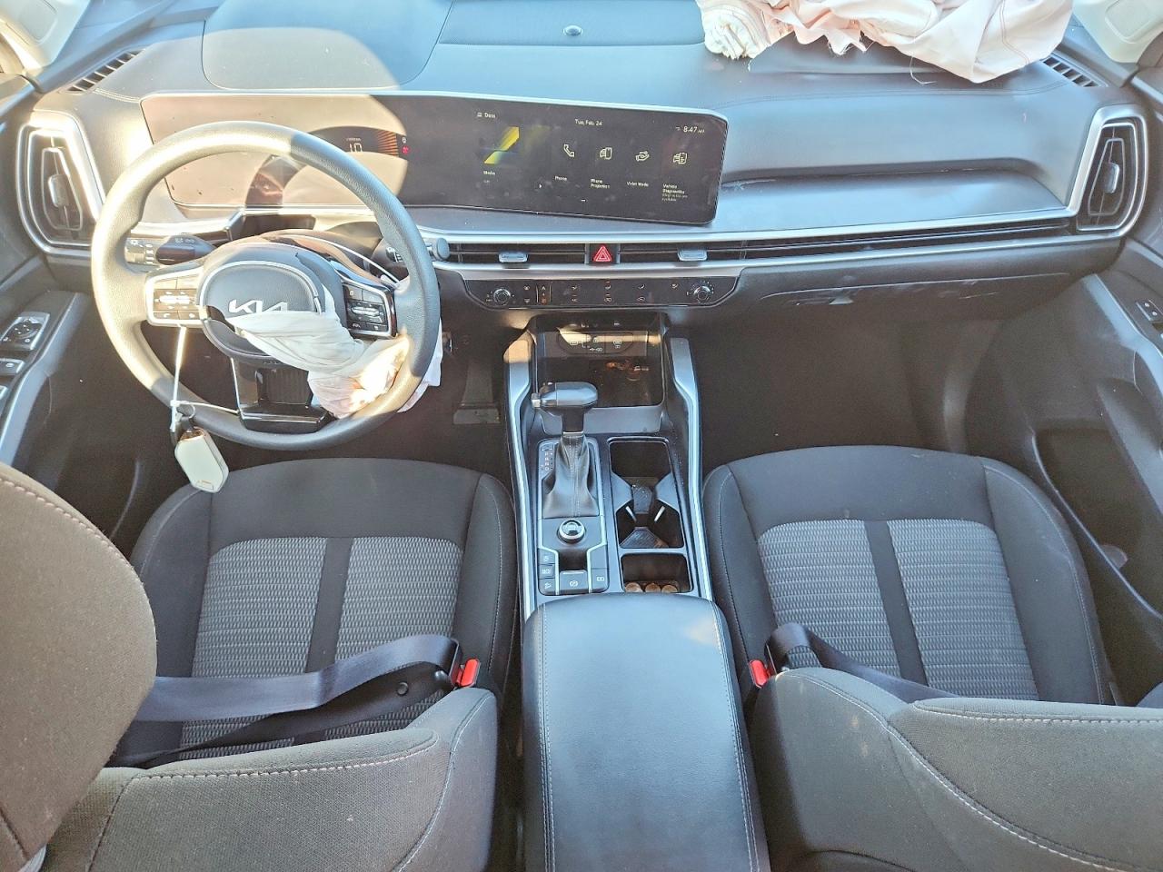 2024 KIA SORENTO LX photo 15