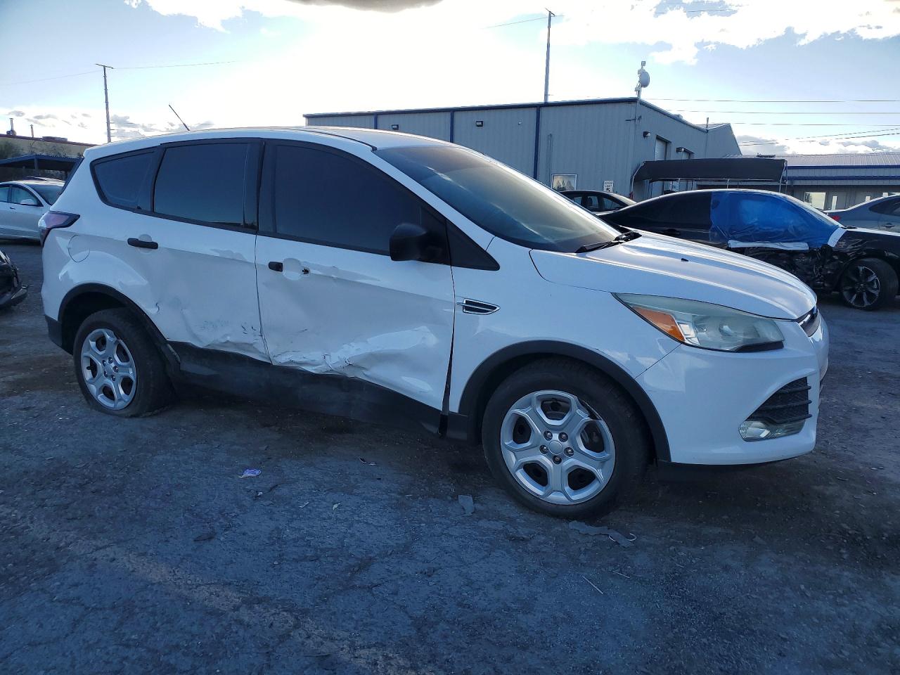 2018 FORD ESCAPE S photo 10