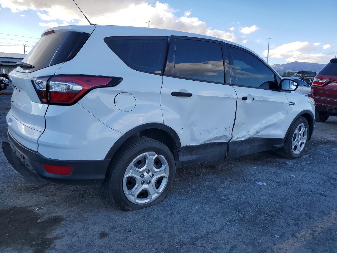 2018 FORD ESCAPE S photo 7