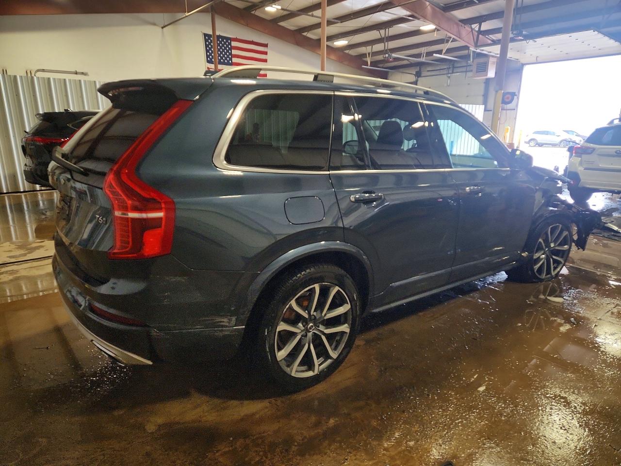 2019 VOLVO XC90 T6 MOMENTUM photo 3