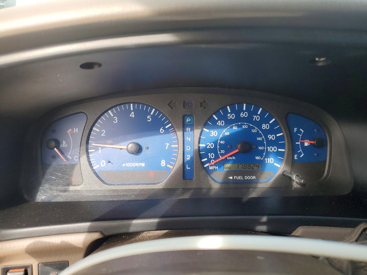 2003 TOYOTA SIENNA LE photo 17