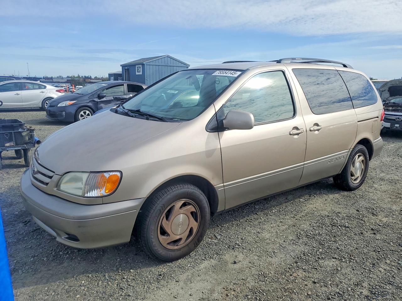 2003 TOYOTA SIENNA