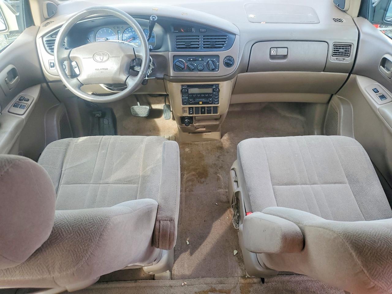 2003 TOYOTA SIENNA LE photo 15