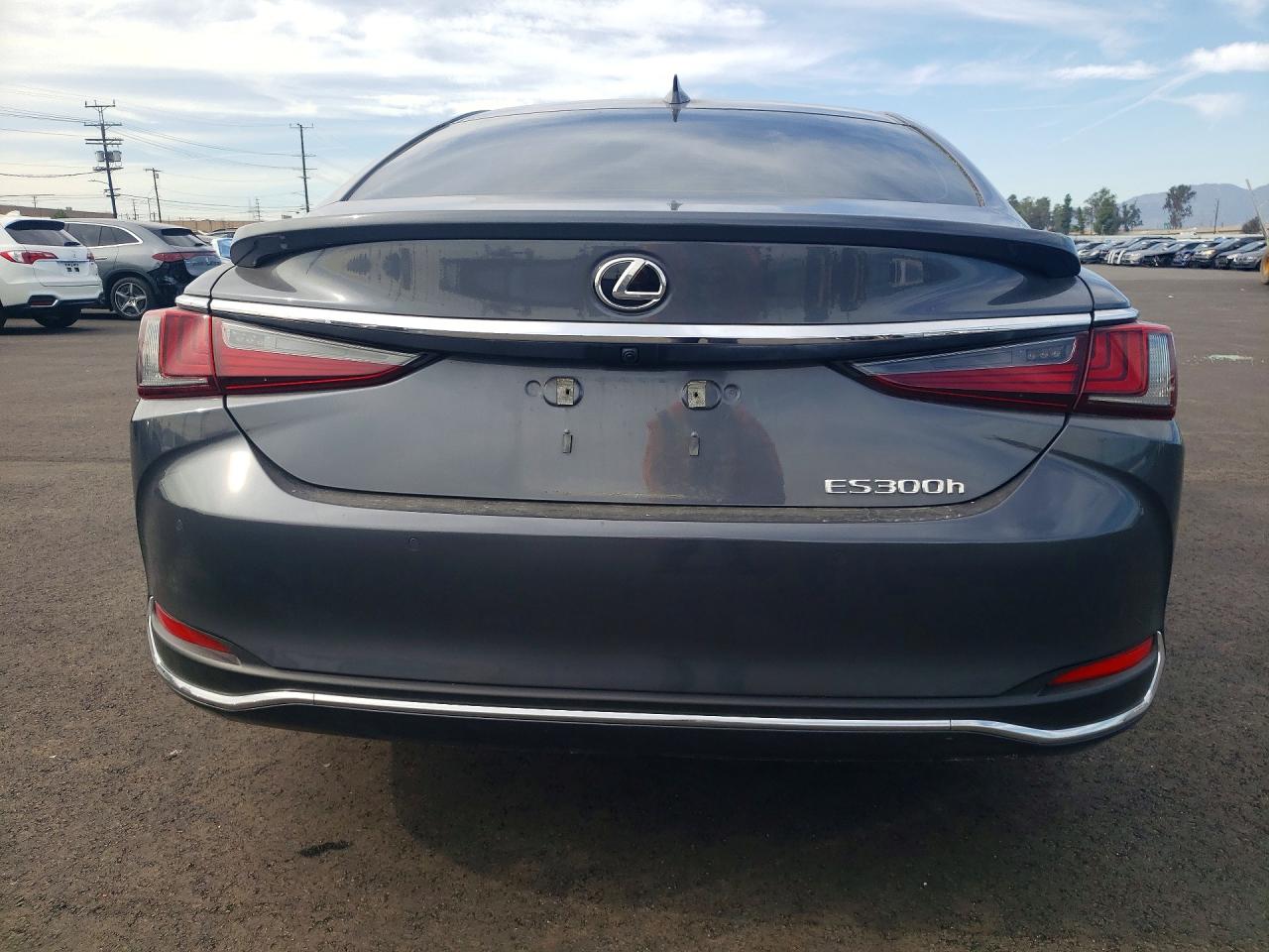 2024 LEXUS ES 300H BASE photo 11