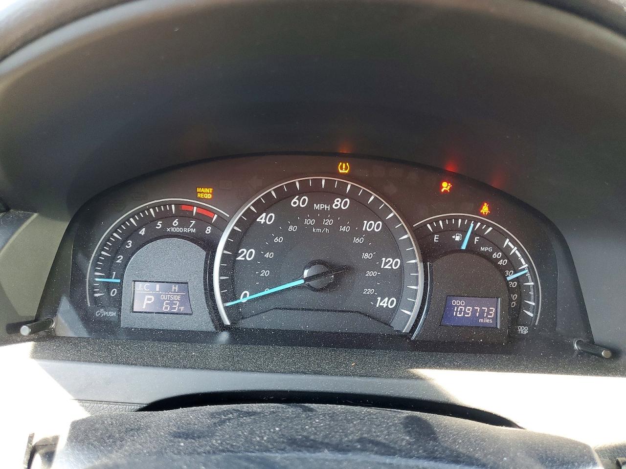 2013 TOYOTA CAMRY LE photo 17