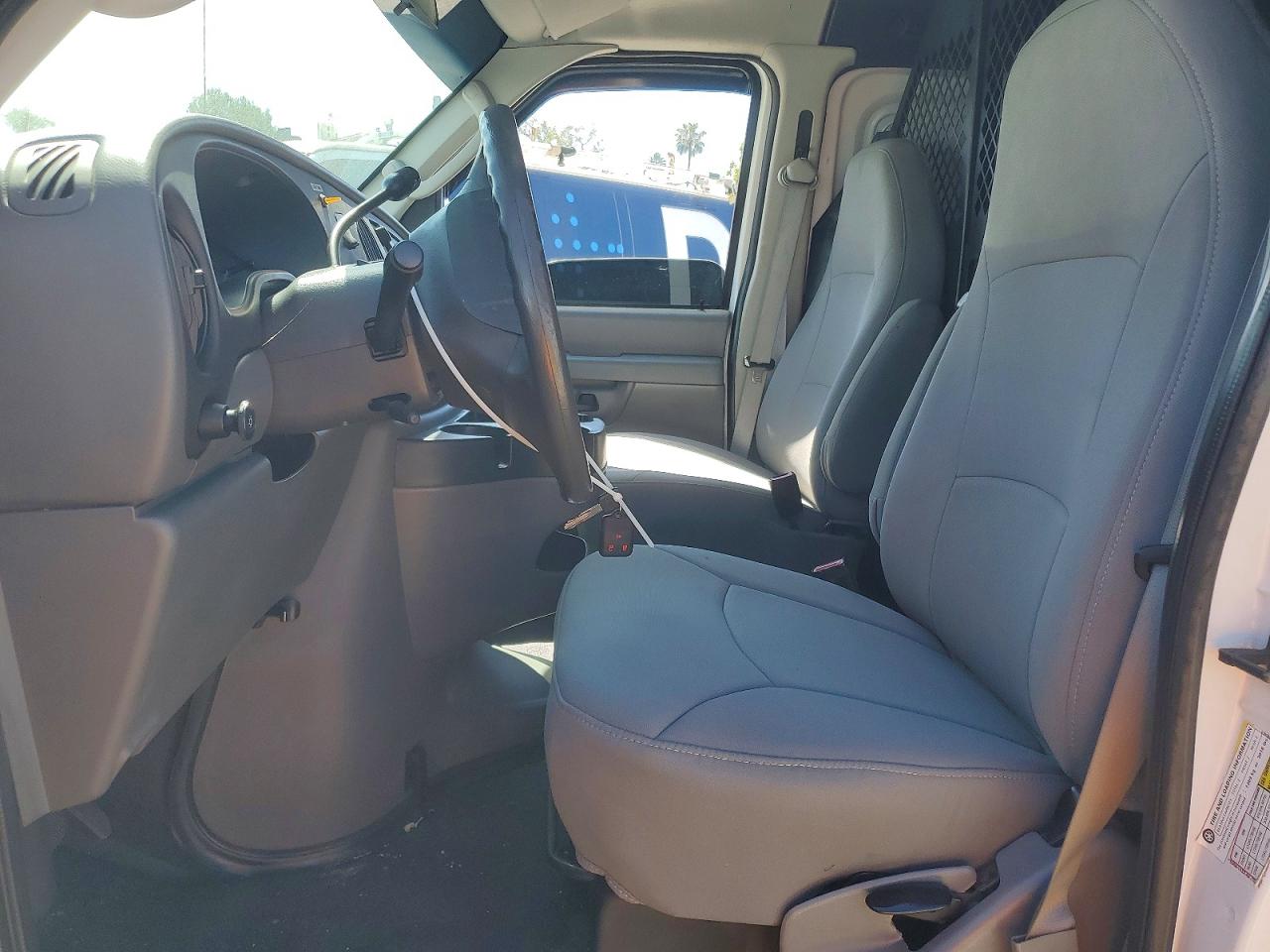 2008 FORD E250 UTILITY / SERVICE VAN photo 7