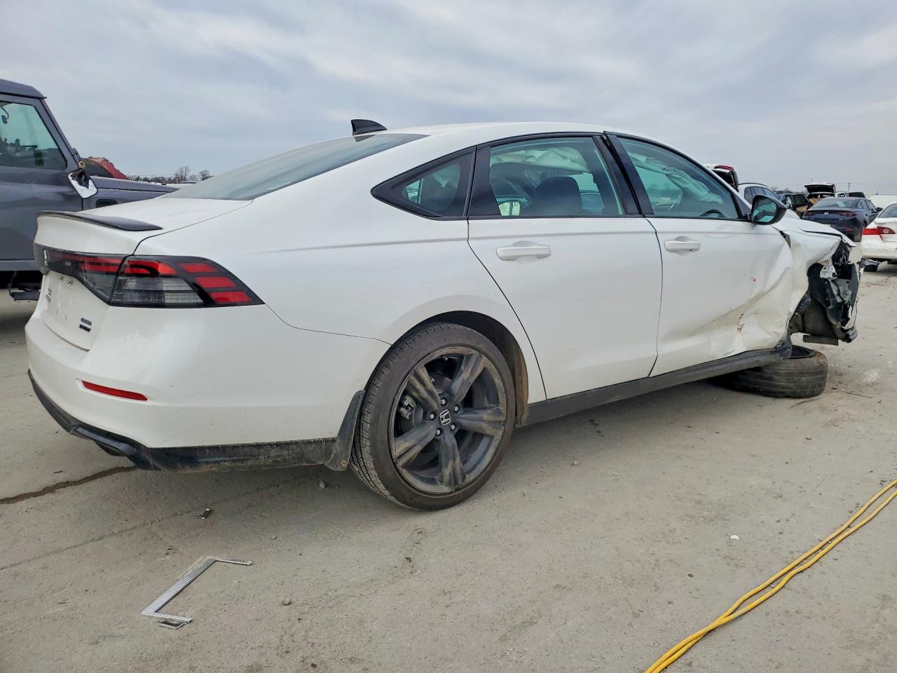 2025 HONDA ACCORD HYBRID SPORT-L photo 3