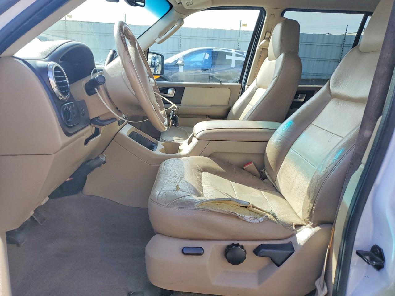 2003 FORD EXPEDITION photo 19