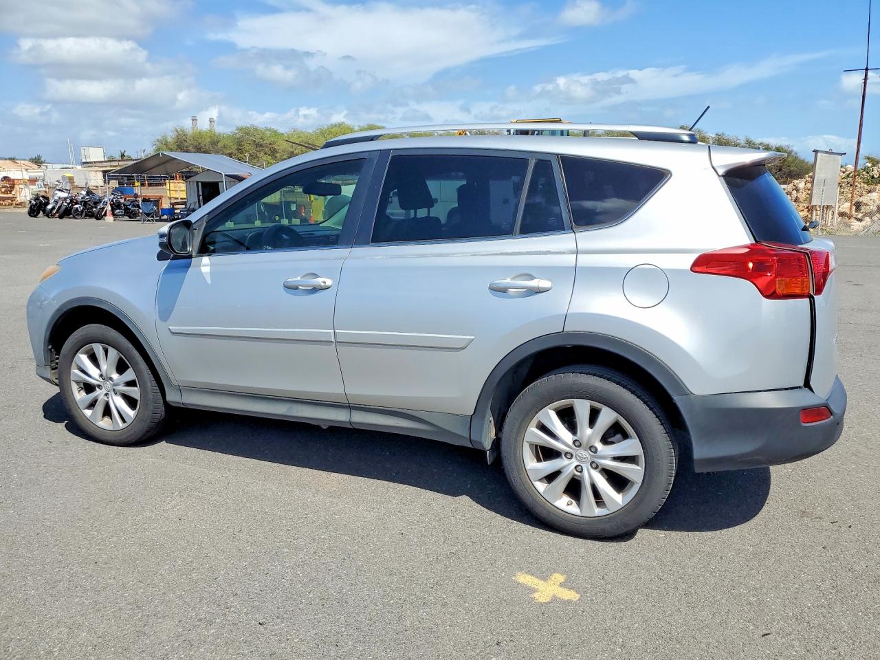 2013 TOYOTA RAV4 LIMITED photo 2