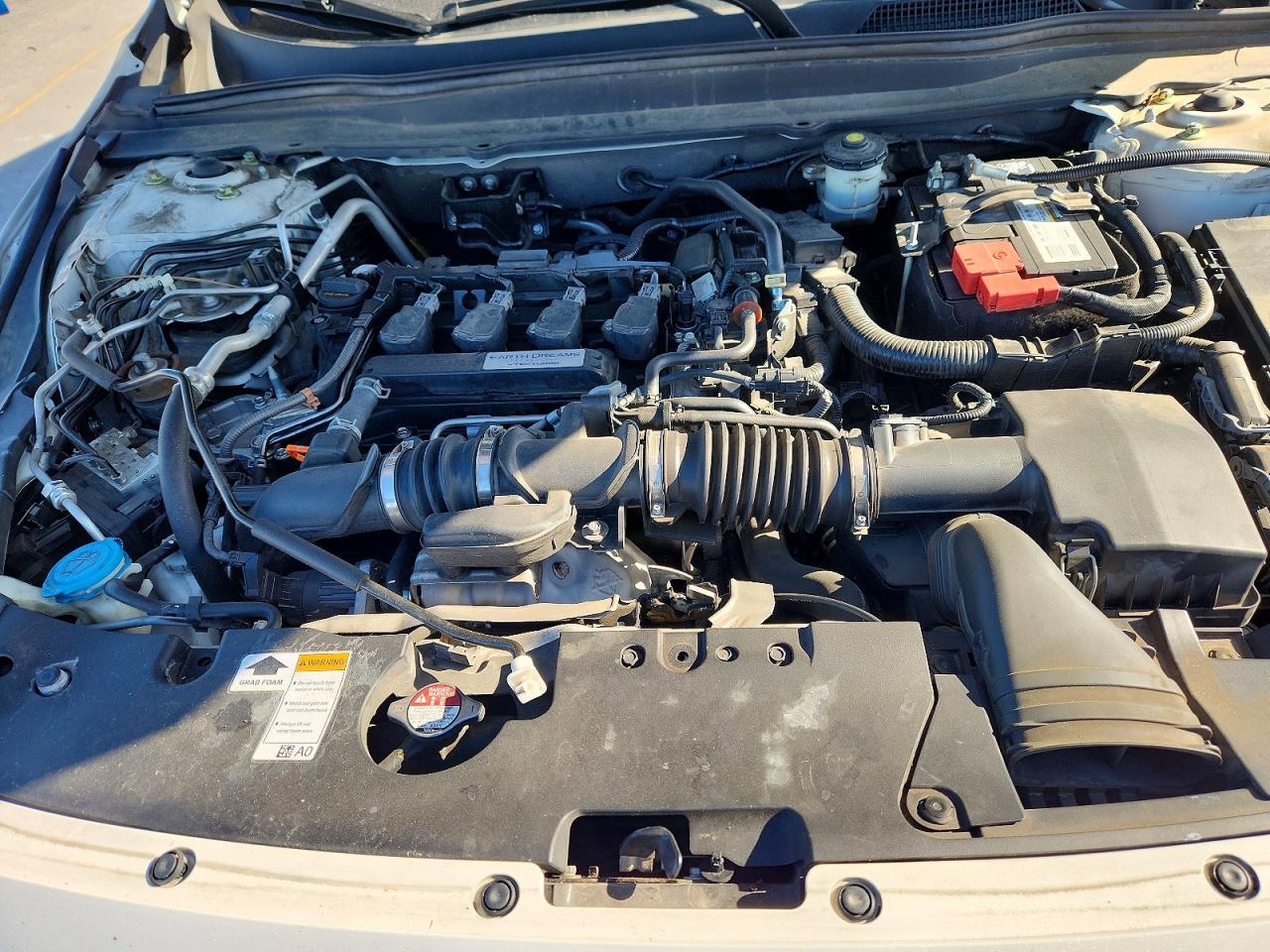 2018 HOND ACCORD photo 11
