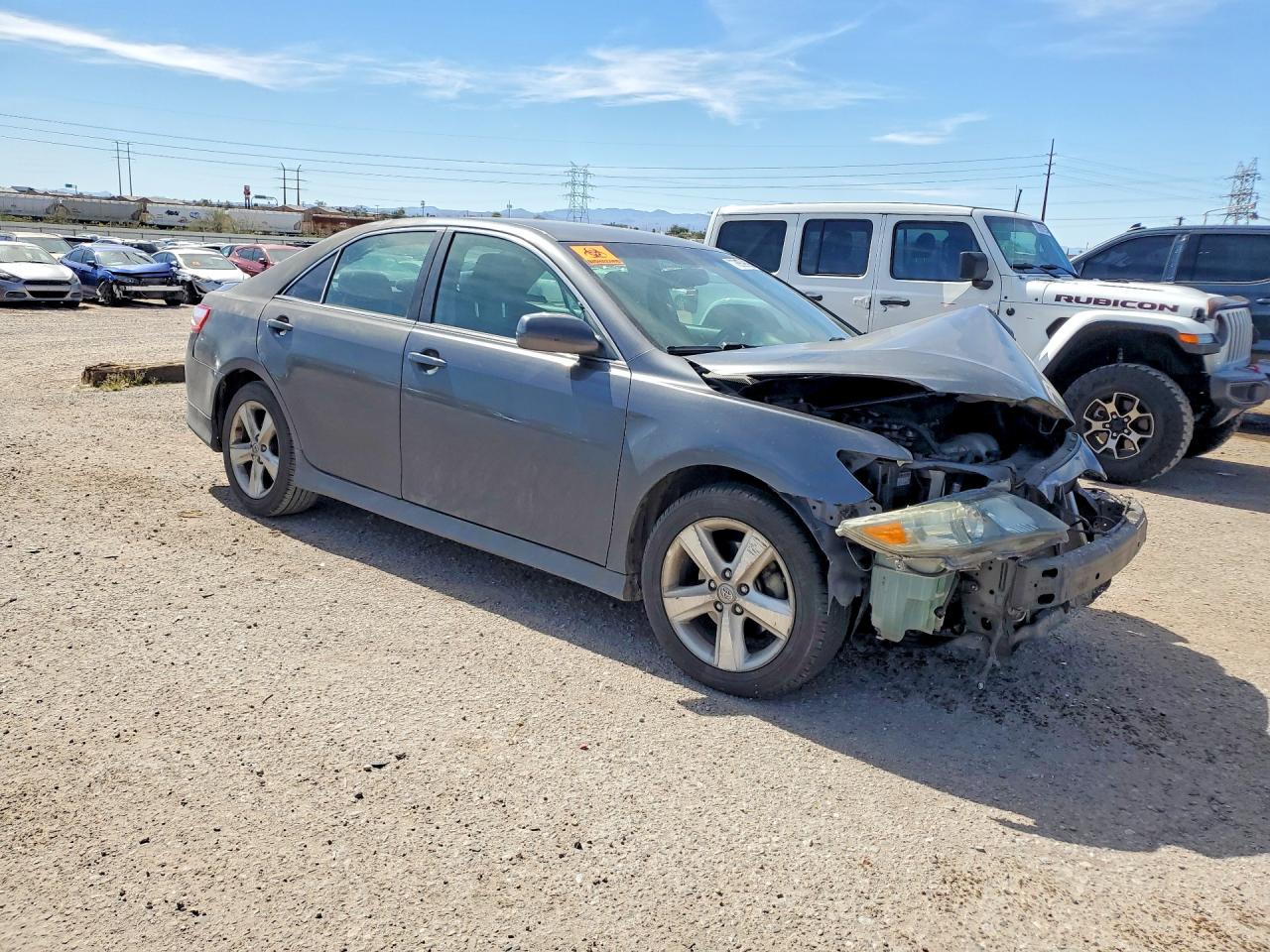 2010 TOYOTA CAMRY SE photo 4