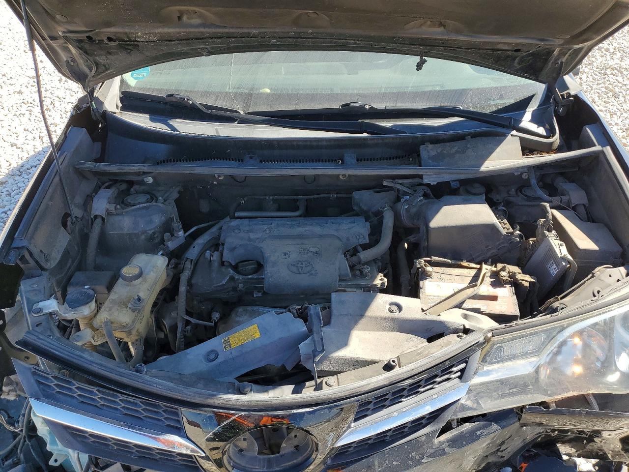 2015 TOYOTA RAV4 XLE photo 23