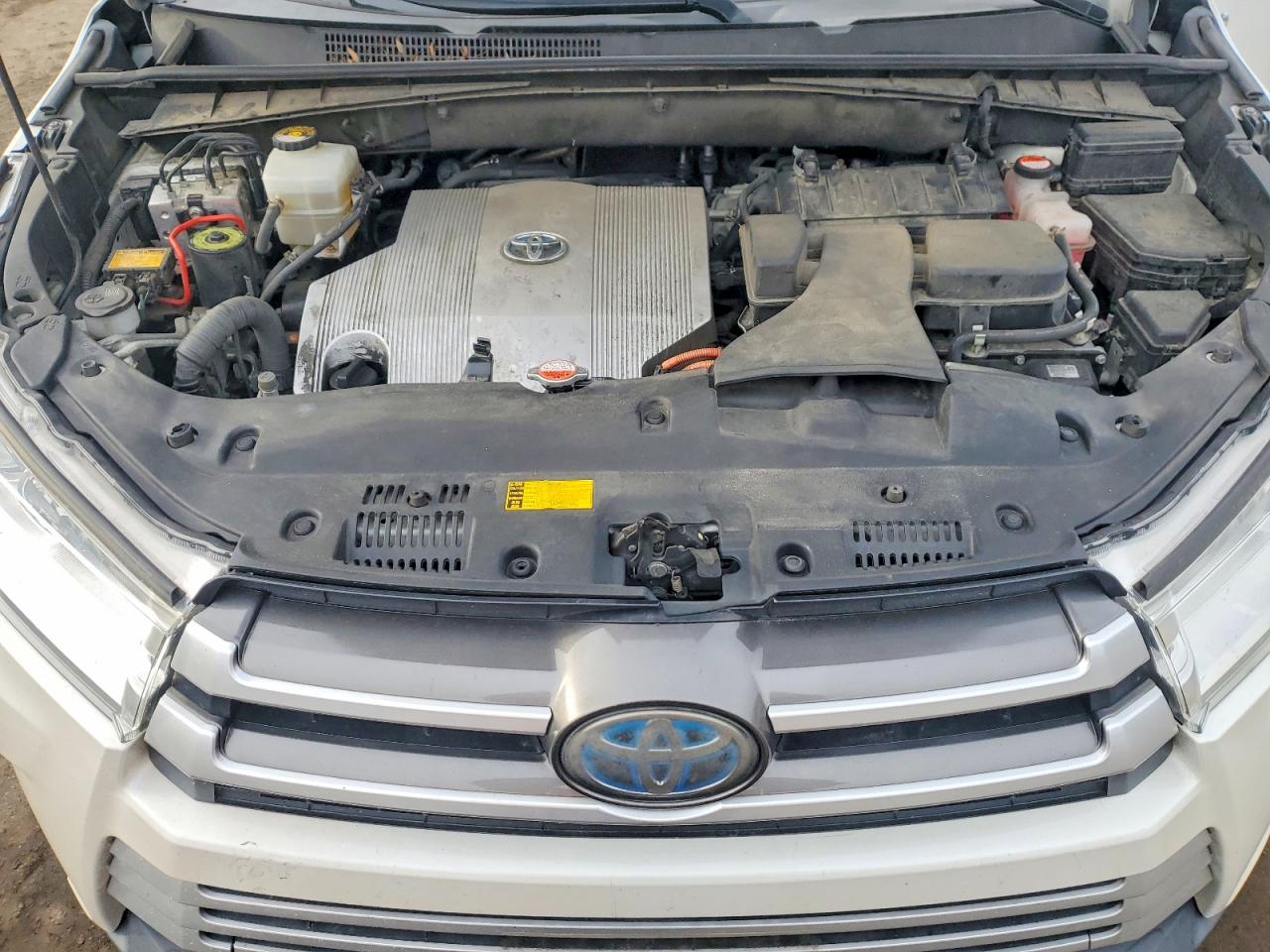 2017 TOYOTA HIGHLANDER HYBRID XLE photo 34