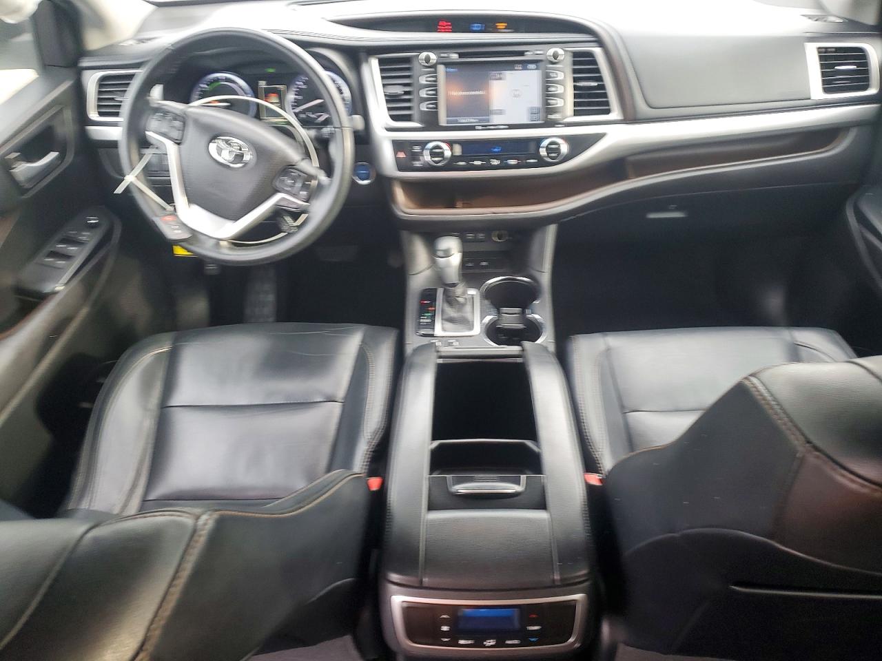 2017 TOYOTA HIGHLANDER HYBRID XLE photo 22