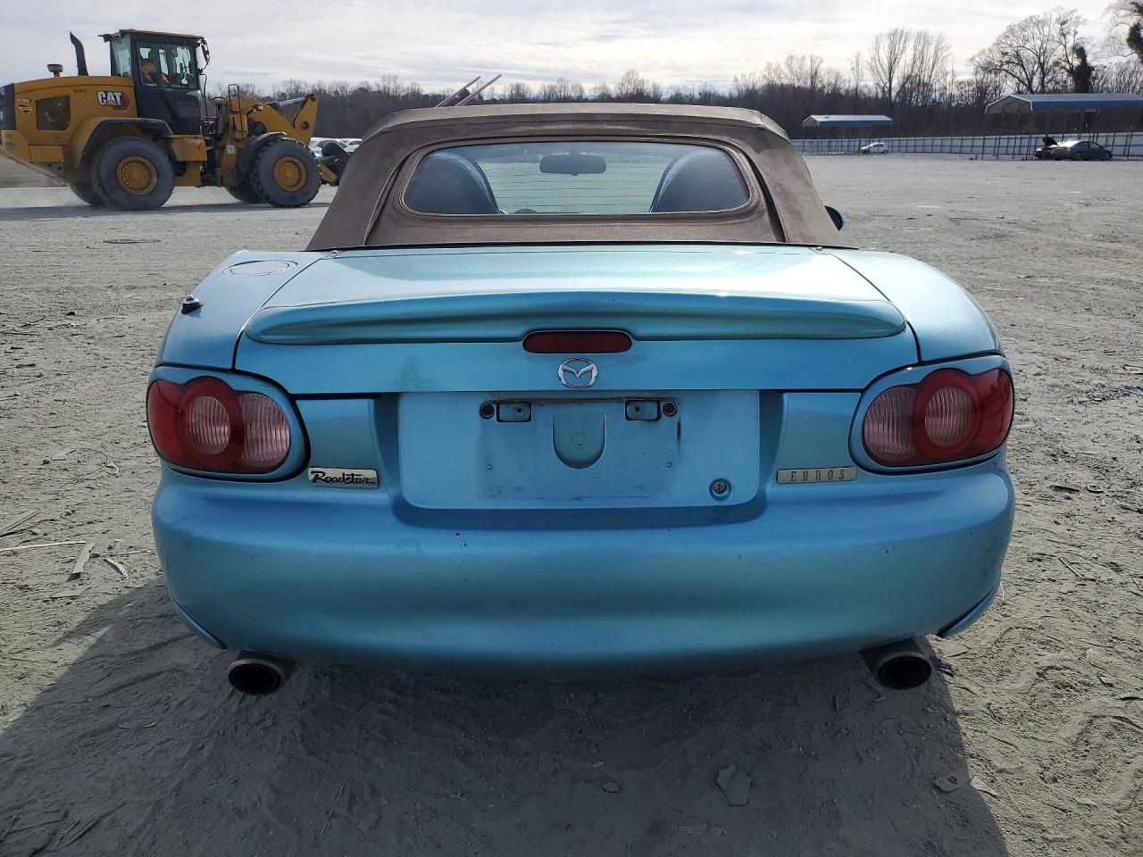 2002 MAZDA MX-5 MIATA BASE photo 6