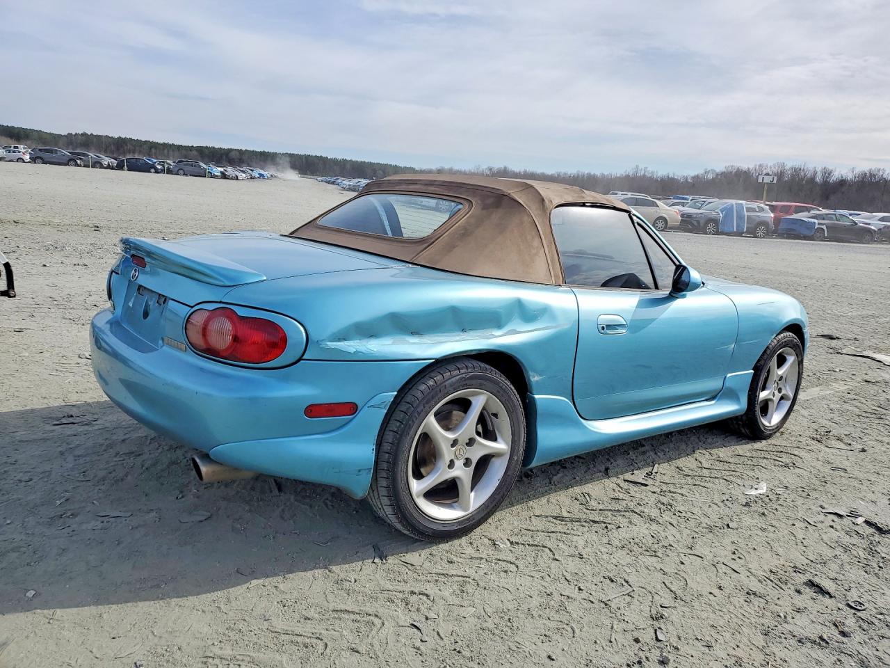2002 MAZDA MX-5 MIATA BASE photo 3
