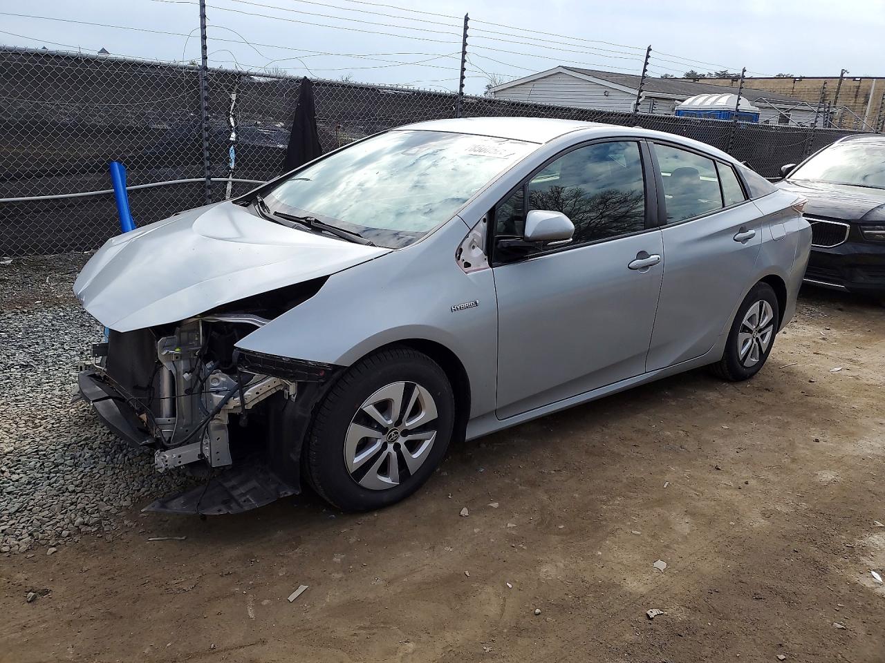 2017 TOYOTA PRIUS