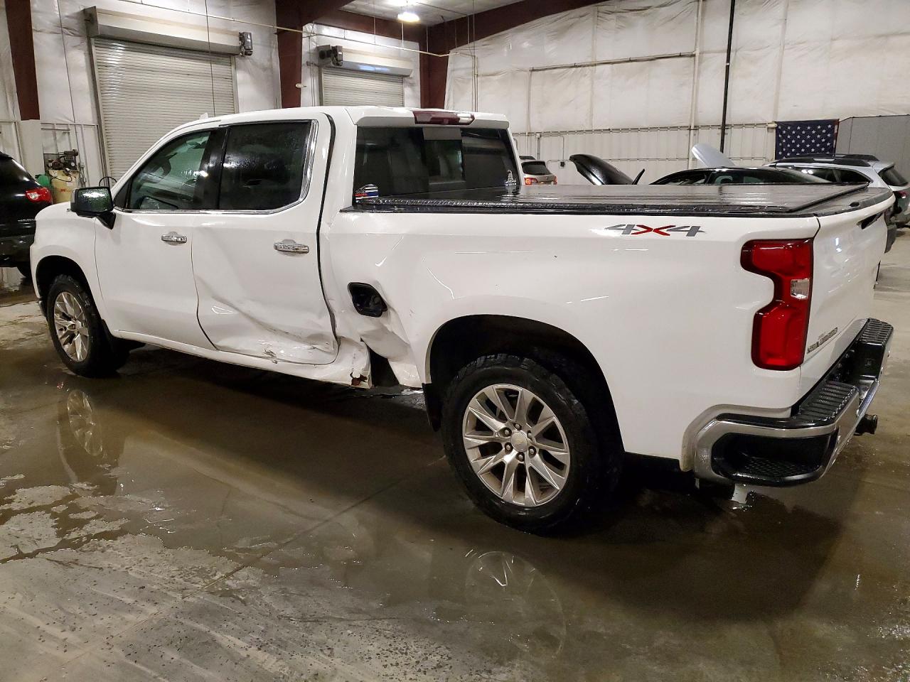 2019 CHEVROLET SILVERADO K1500 LTZ photo 2