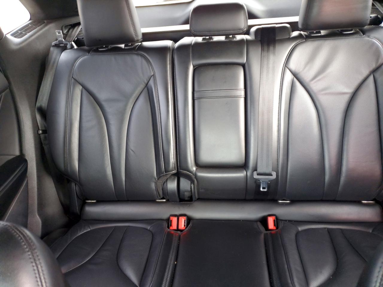 2017 LINCOLN MKC RESERVE photo 19