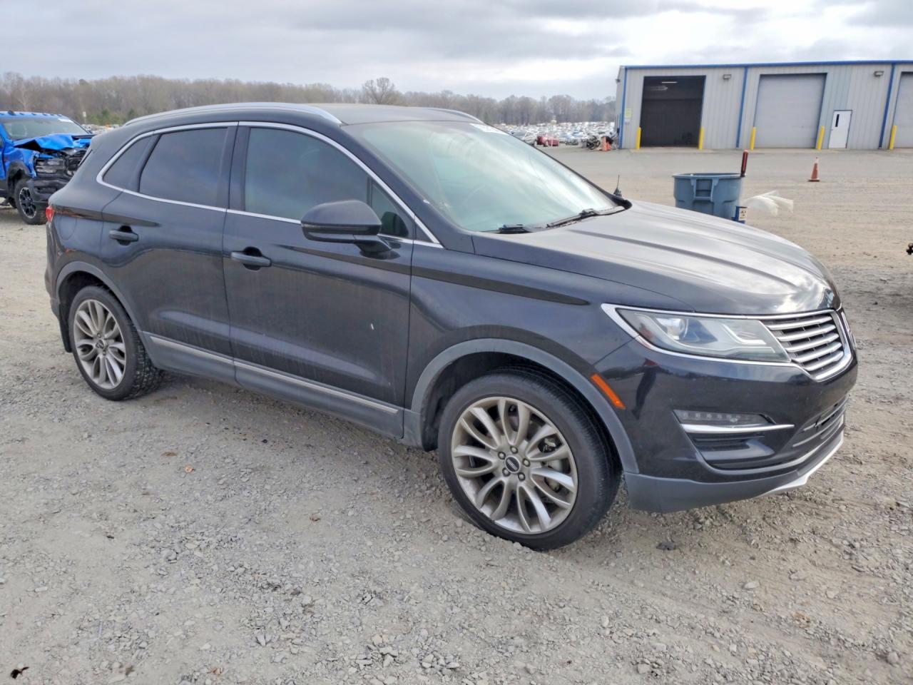 2017 LINCOLN MKC RESERVE photo 7