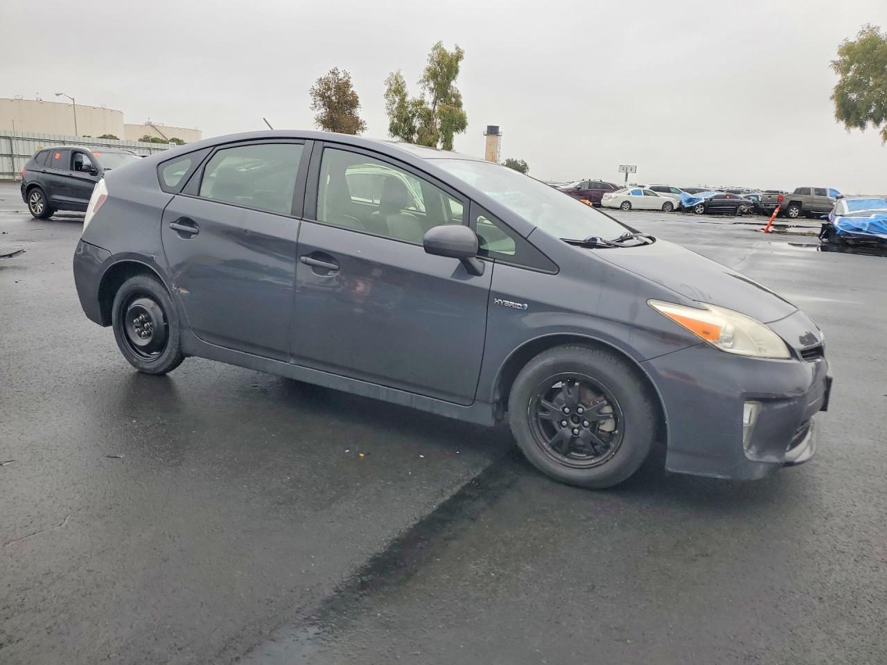 2012 TOYOTA PRIUS FOUR photo 4