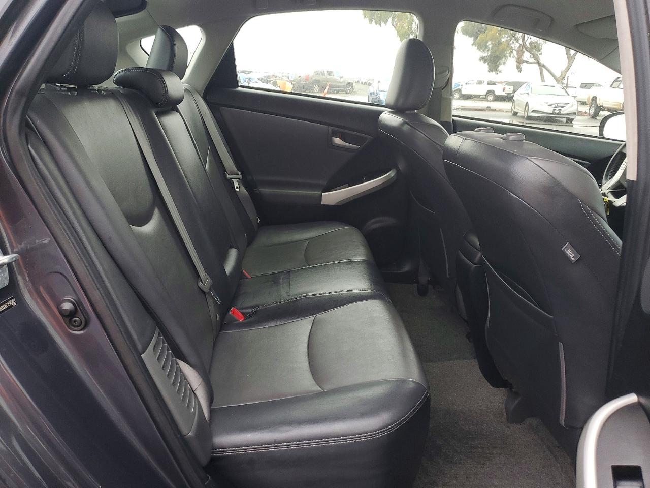 2012 TOYOTA PRIUS FOUR photo 10