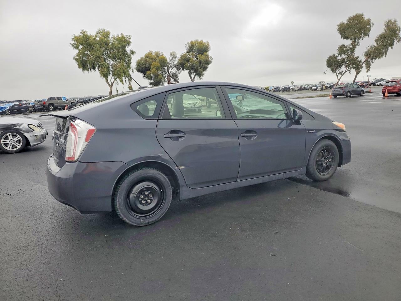 2012 TOYOTA PRIUS FOUR photo 3