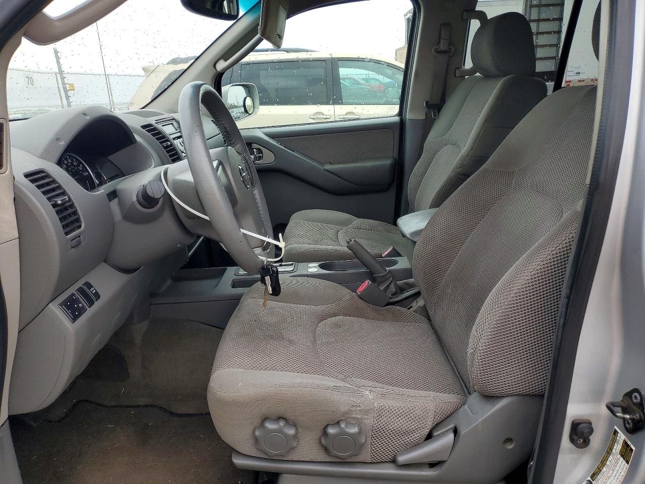 2006 NISSAN FRONTIER SE photo 13