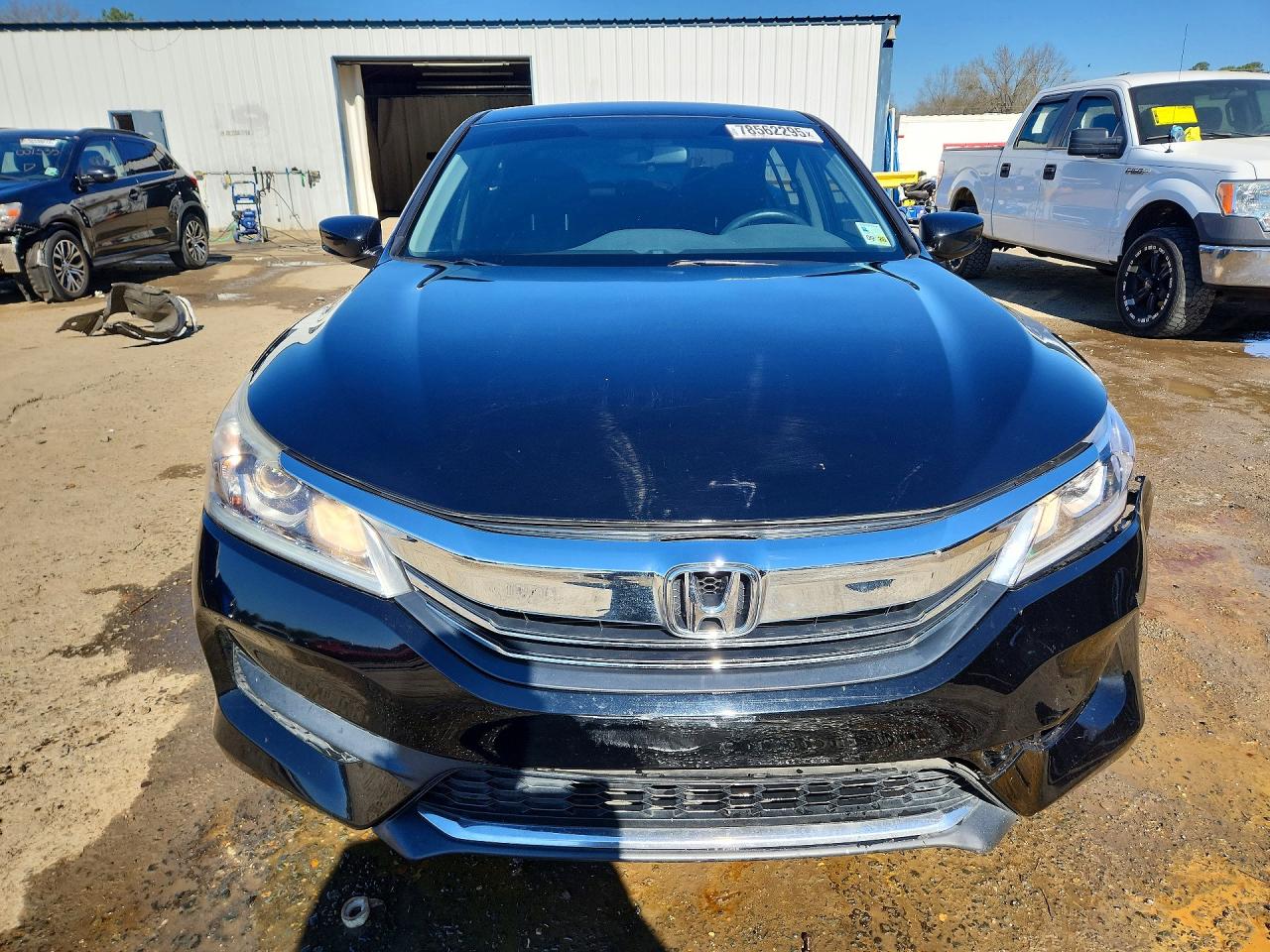 2017 HONDA ACCORD LX photo 5