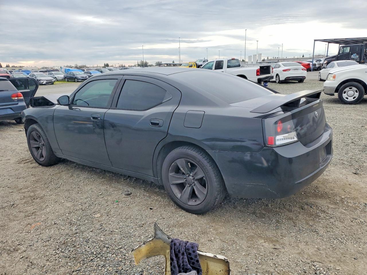 2006 DODGE CHARGER SE photo 2