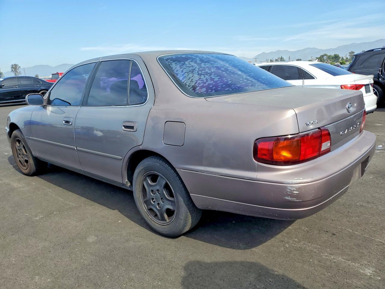 1995 TOYOTA CAMRY LE V6 photo 3