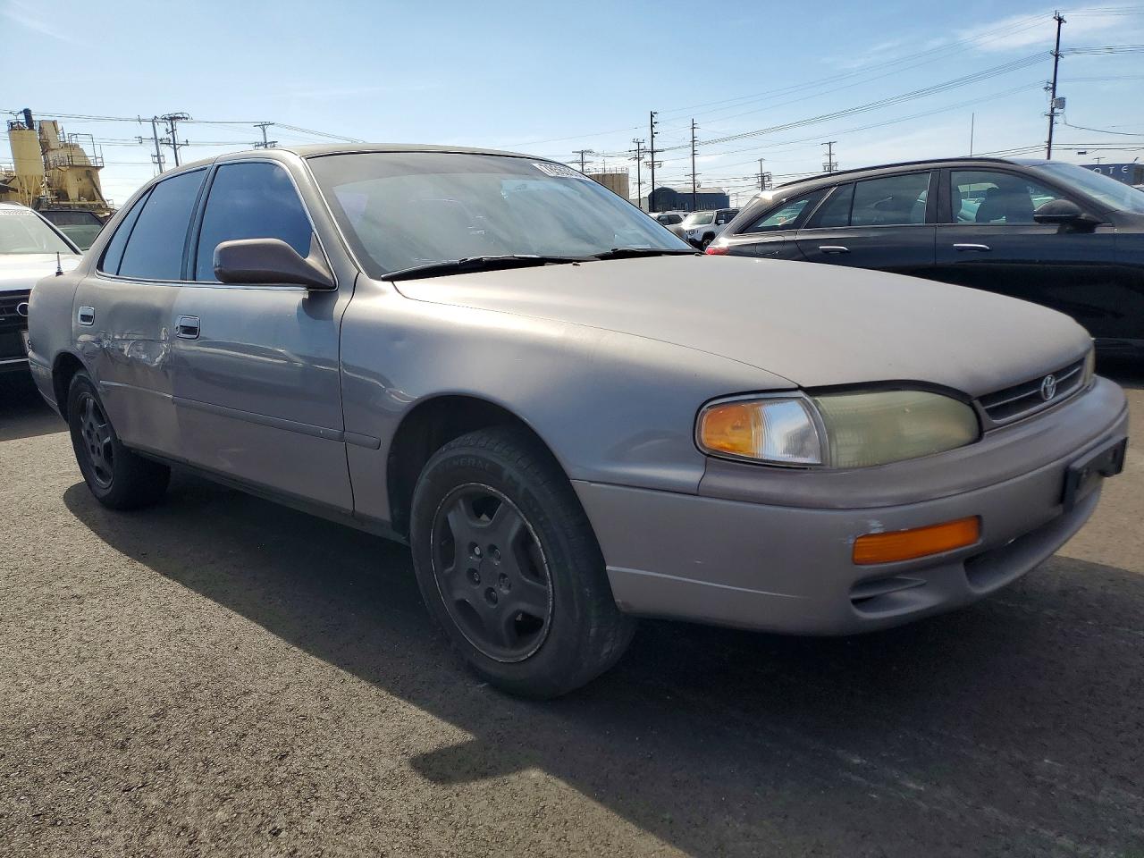 1995 TOYOTA CAMRY LE V6 photo 7