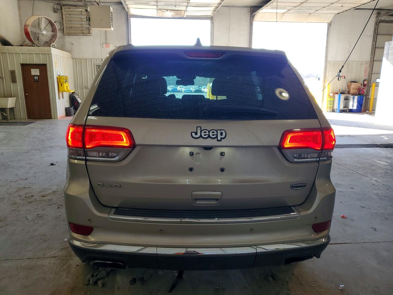 2014 JEEP GRAND CHEROKEE SUMMIT photo 6