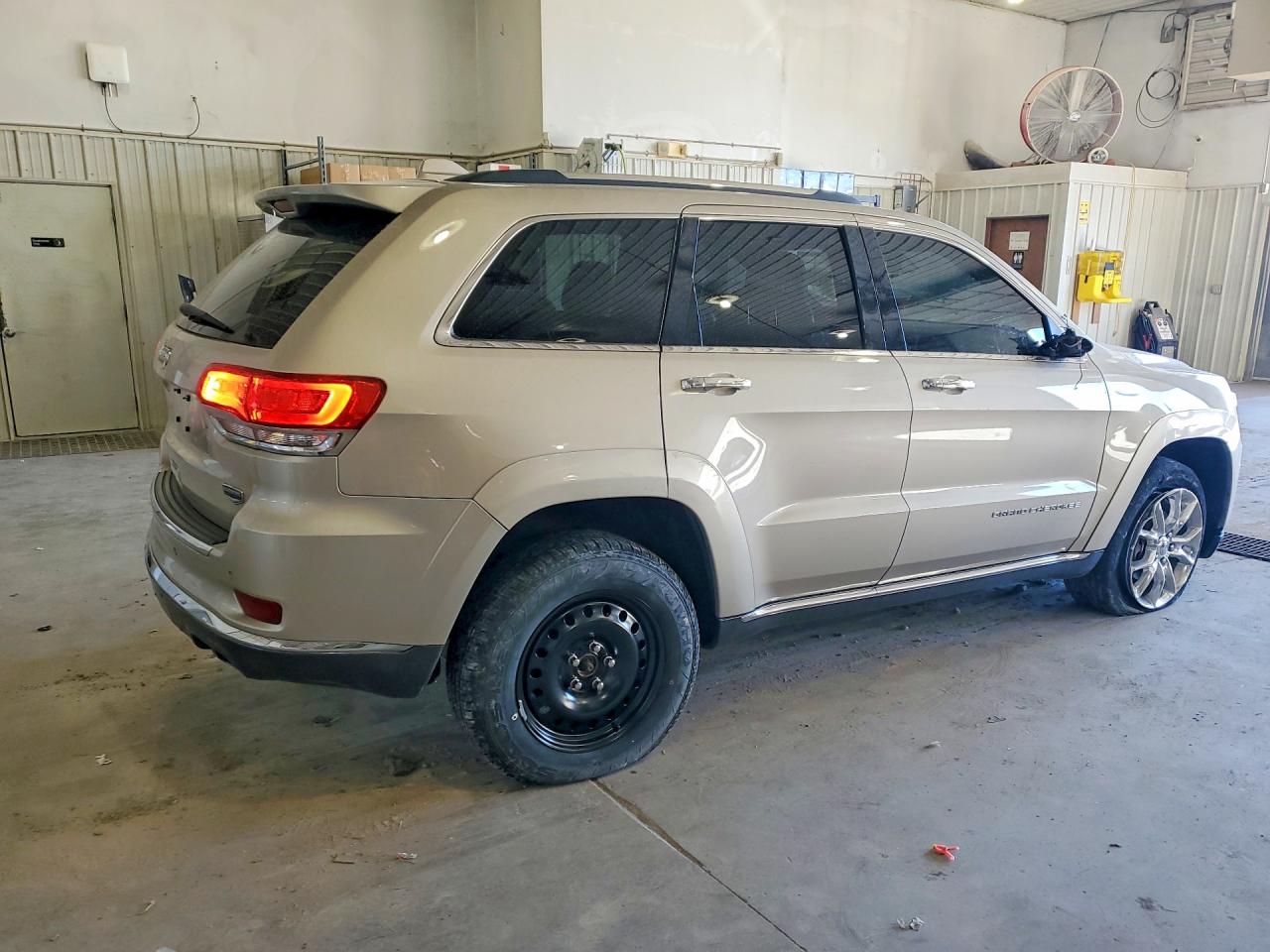 2014 JEEP GRAND CHEROKEE SUMMIT photo 3