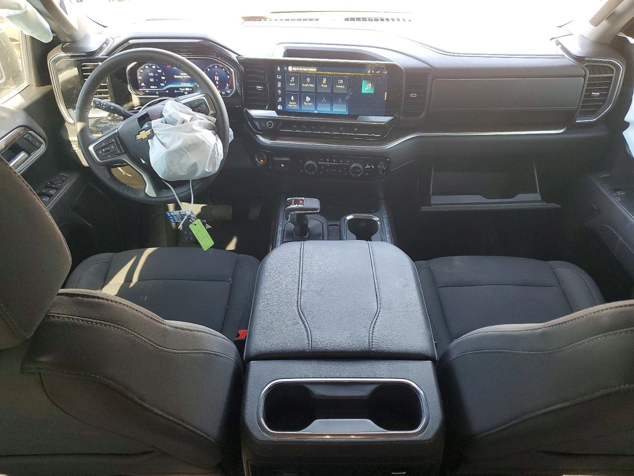 2025 CHEVROLET SILVERADO K1500 LT photo 8