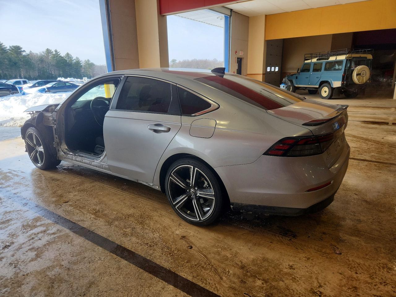 2025 HONDA ACCORD HYBRID SPORT photo 3