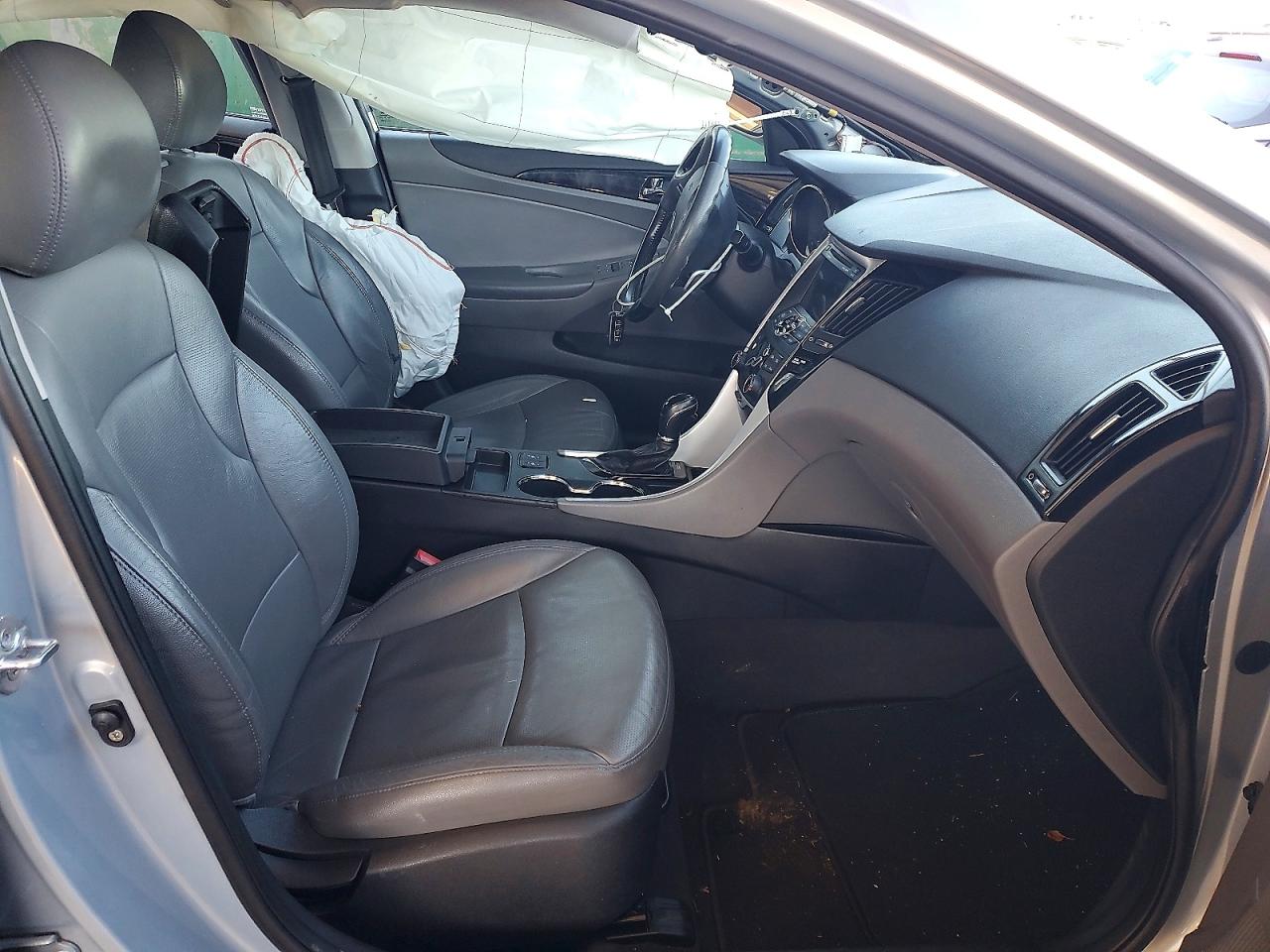 2011 HYUNDAI SONATA photo 7
