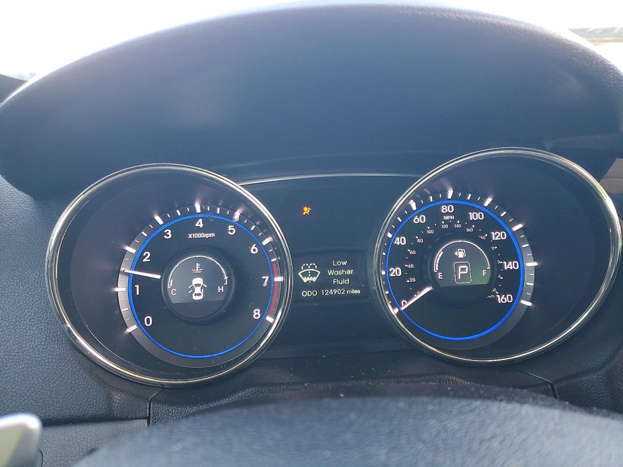 2011 HYUNDAI SONATA photo 9