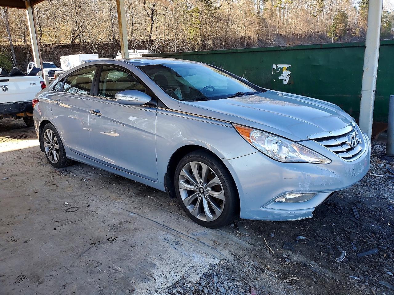 2011 HYUNDAI SONATA photo 4
