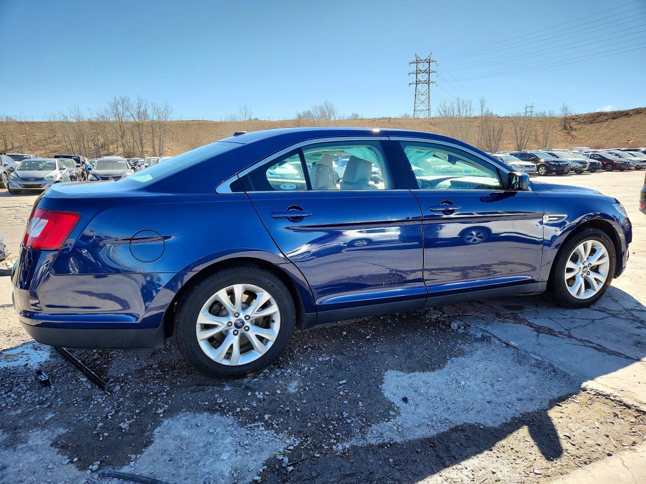 2012 FORD TAURUS SEL photo 3