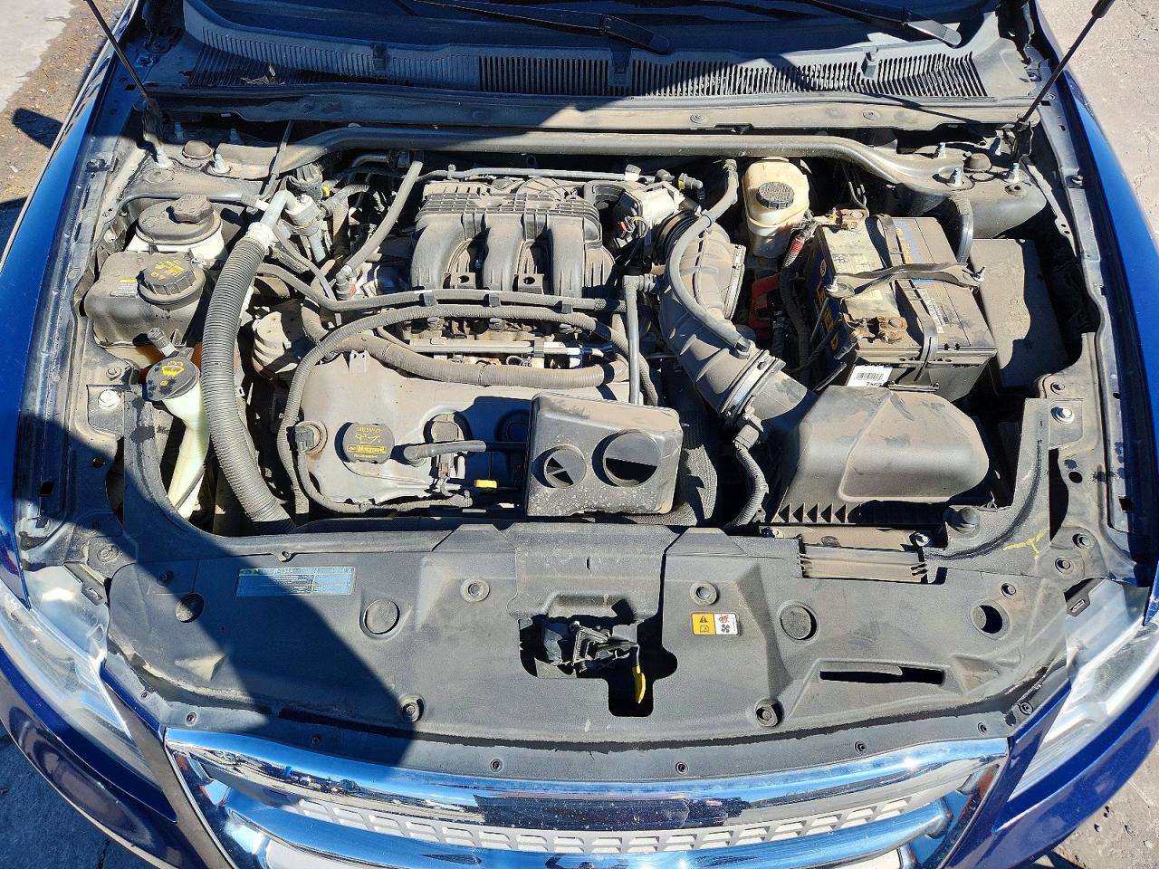 2012 FORD TAURUS SEL photo 11